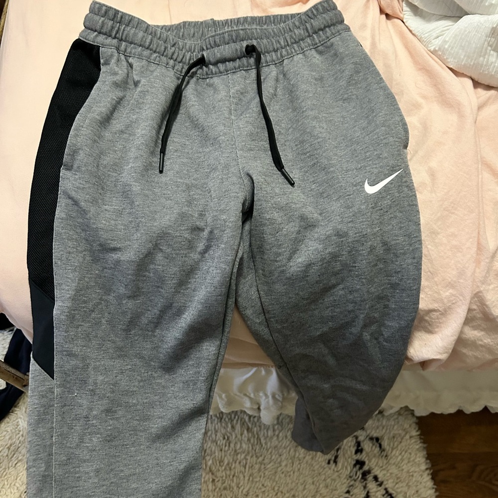 Nike tech sweats dri fit pretty new